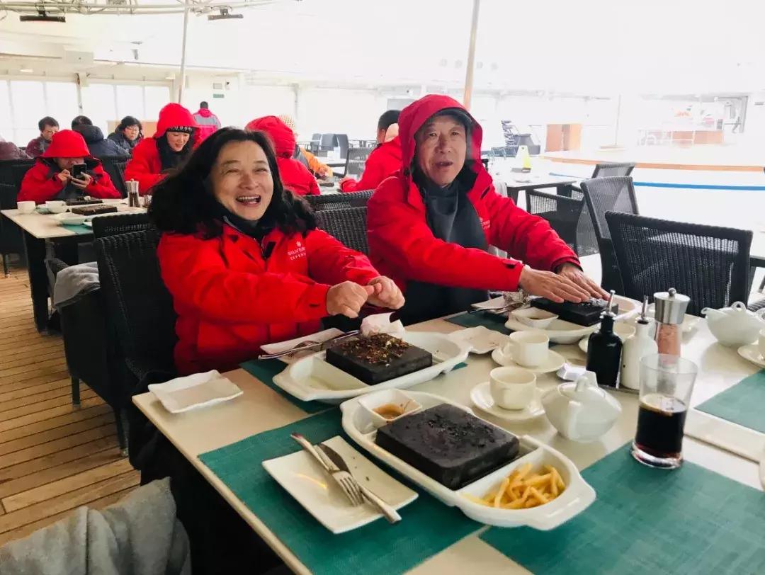 皮艇上漂流,皮筏艇海上