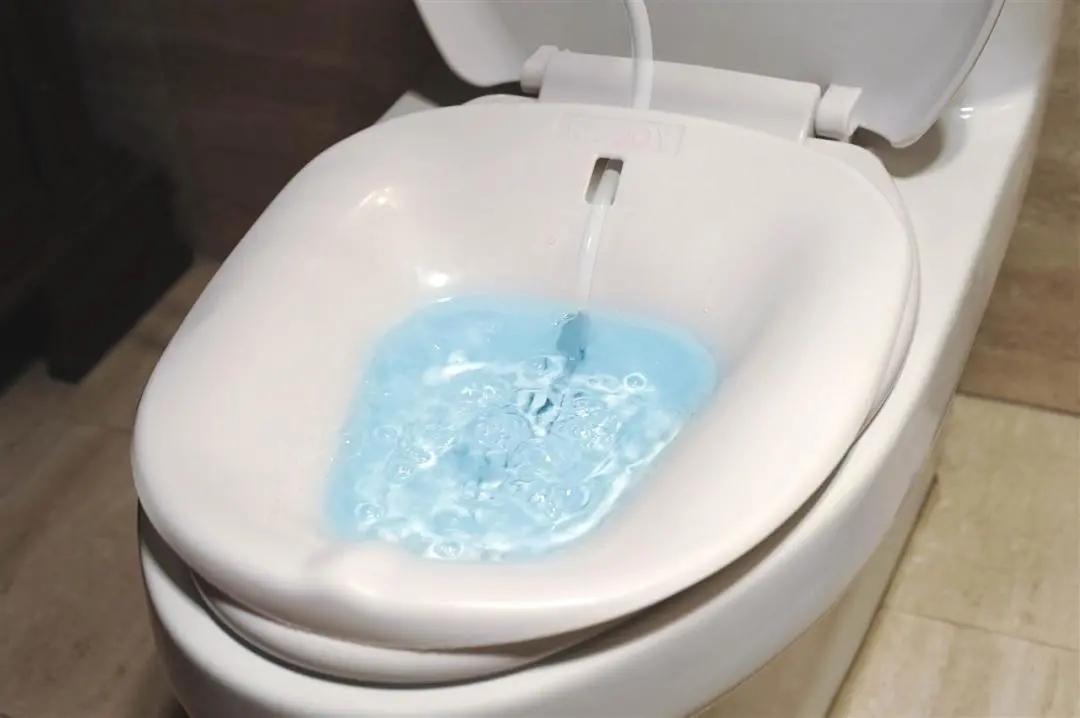 生完孩子后有肉块出来,生完孩子子宫外侧多了块肉是什么