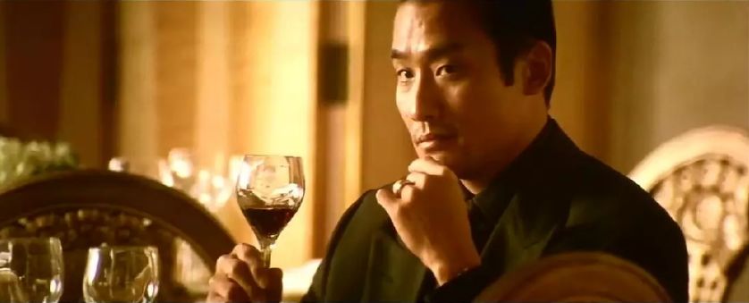 18*片禁**，讽刺权色交易，每一帧都是高潮