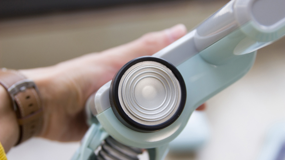 美的吸尘器和韩夫人吸尘器哪个好,美的吸尘器和莱克吸尘器哪个好