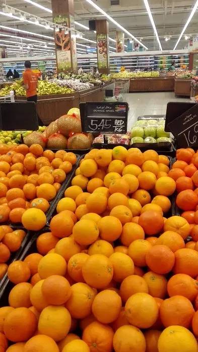 迪拜土豪中国旅游花多少钱,中国土豪vs迪拜土豪