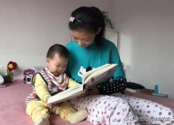 幼儿园小班宝宝误入大班，立马享受国宝般待遇，老师被萌翻