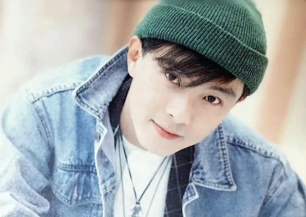 童年男神张卫健：曾经是收视率保证，为何突然资源全无？