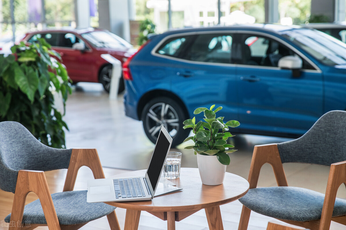 上牌服务费4s店索要合法吗,4s店上牌服务费该交吗