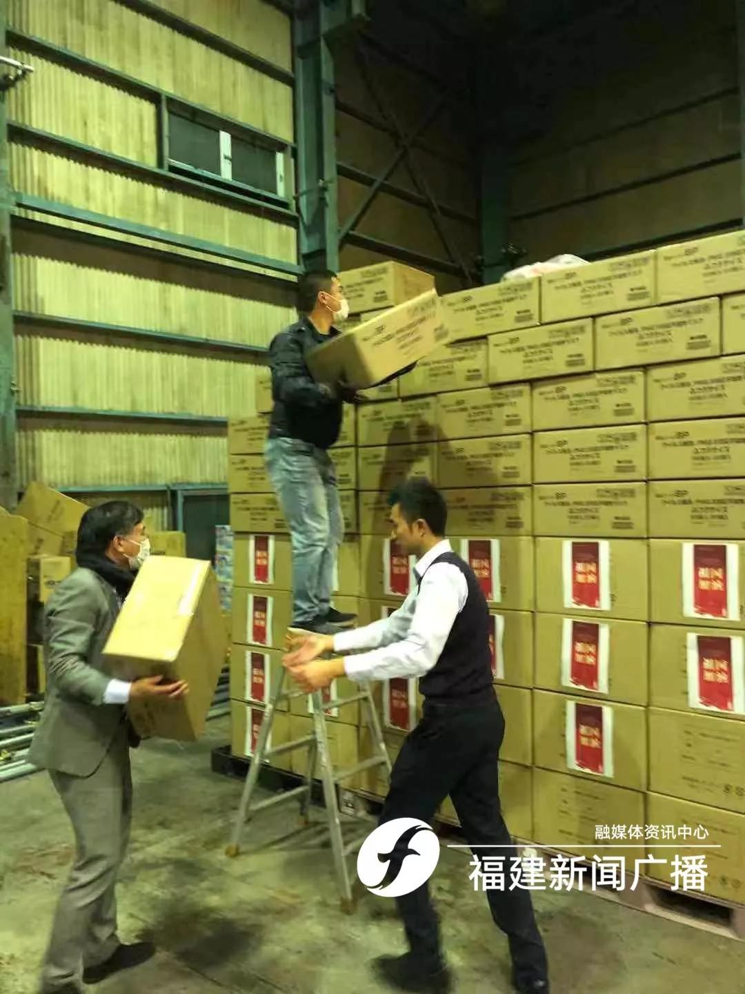 26万的口罩运往国外,170万只口罩运回国