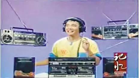 40年来能勾起你回忆的广告词,80年代经典老广告语100句