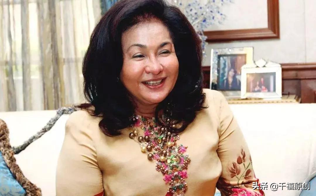 范冰冰佩戴千万宝石项链,马来西亚范冰冰服装