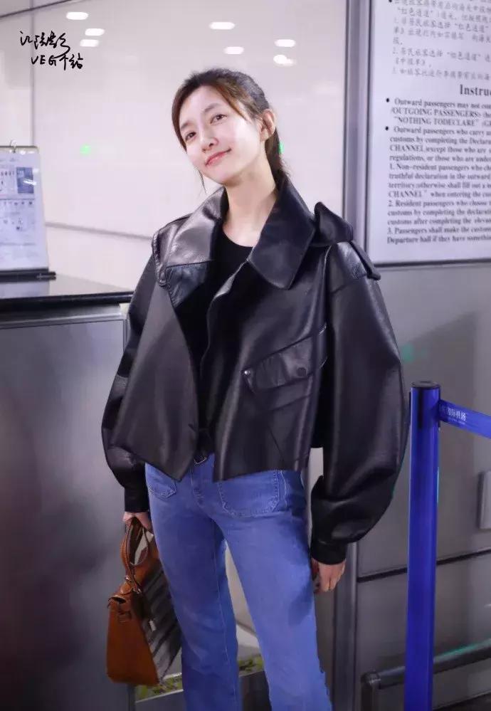 江疏影唐嫣同款大衣,江疏影牛仔棉服