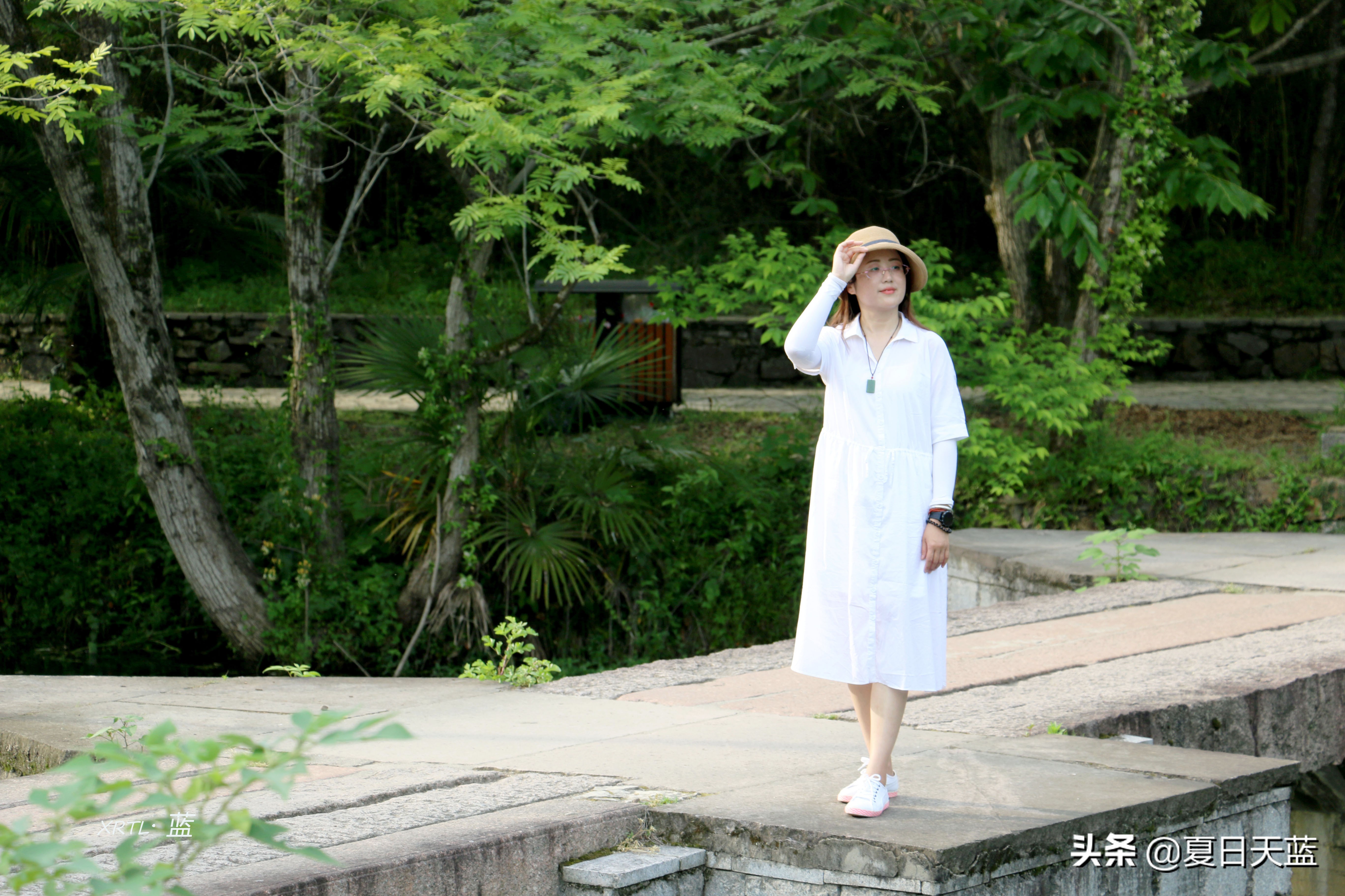 李白在桃花潭写的千古名句,桃花潭因李白而出名的诗句