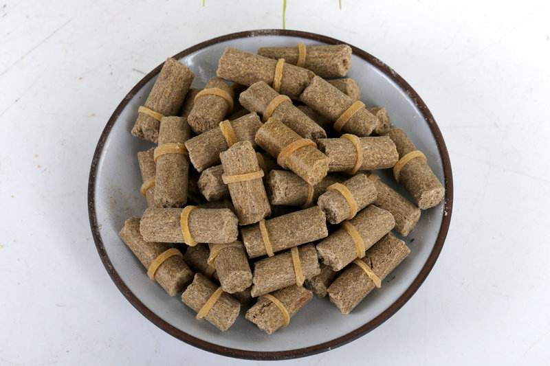 皮筋颗粒怎么挂钩容易中鱼,三颗捆在一起的皮筋颗粒怎么挂钩