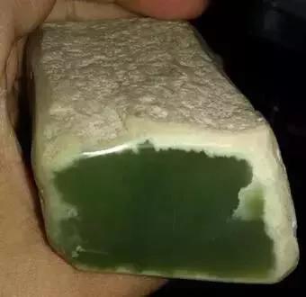 石头玉的鉴别,一块石头一块玉