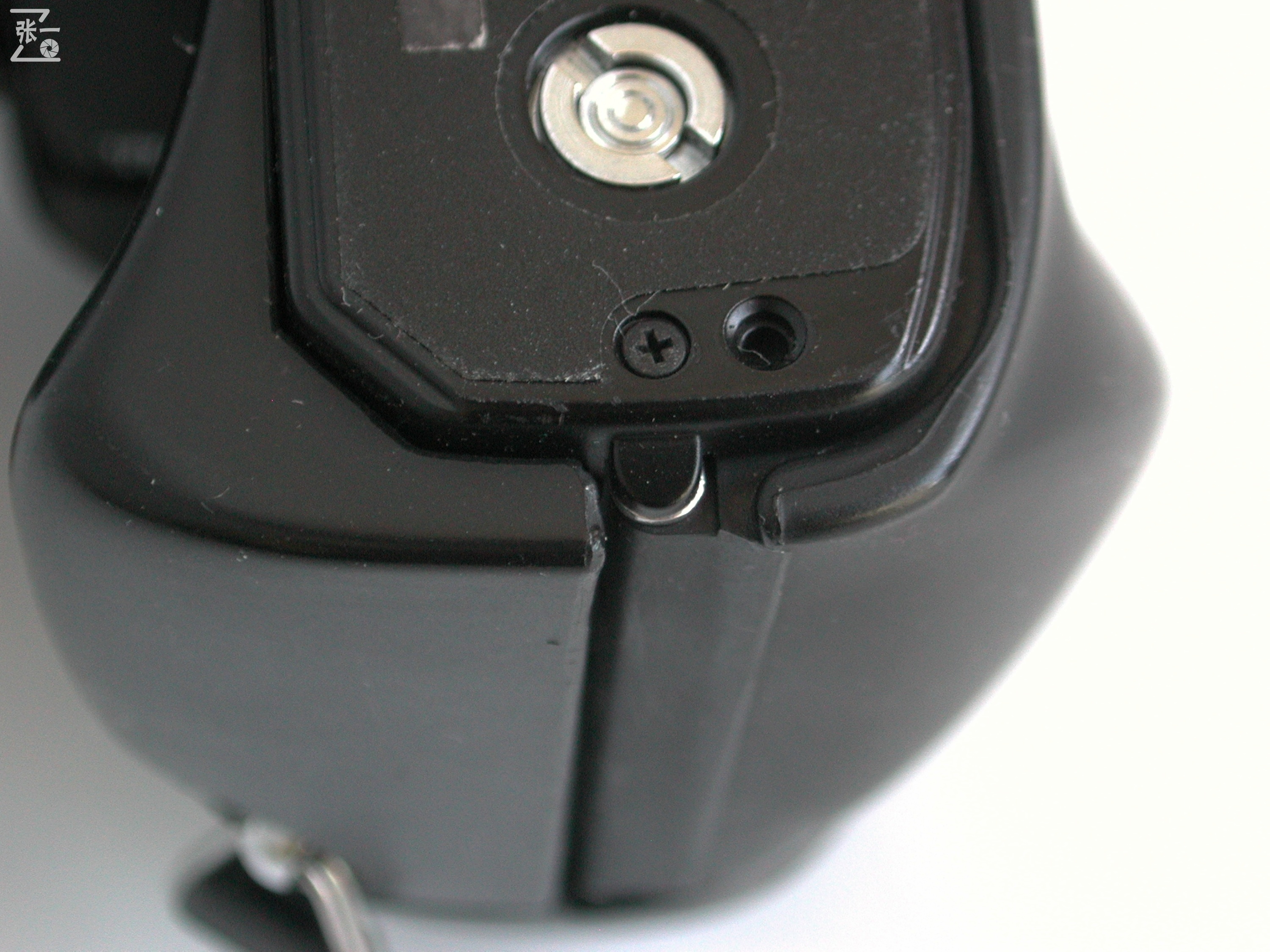 上海海鸥为美国贴牌生产的PhoenixP-5000单反相机