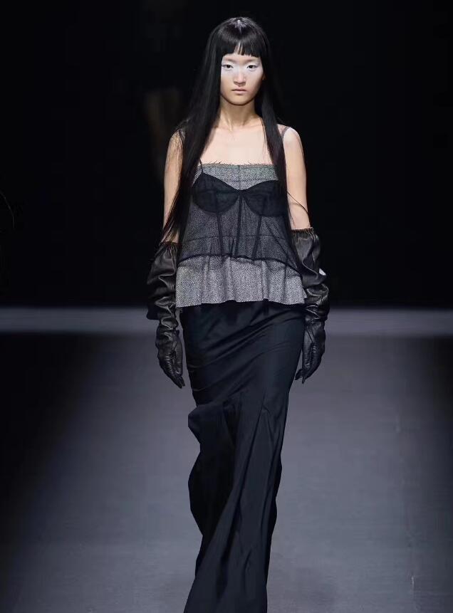 中国名模刘雯2019,刘雯17岁选秀照片