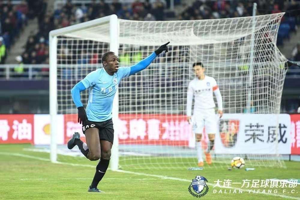 无惧大连中超保卫战我们不想成为足球“单身狗”