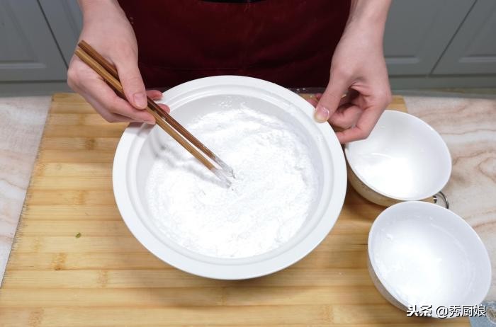 不用鸡蛋的素饺子怎么做,三鲜馅饺子怎么做最简单