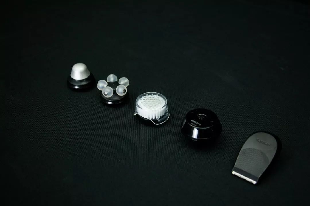 飞利浦s9000剃须刀刀头怎么拆开,飞利浦s9000剃须刀怎么连接蓝牙