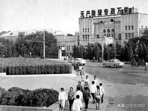 大连中山广场老建筑群讲解,中山广场各个建筑的介绍