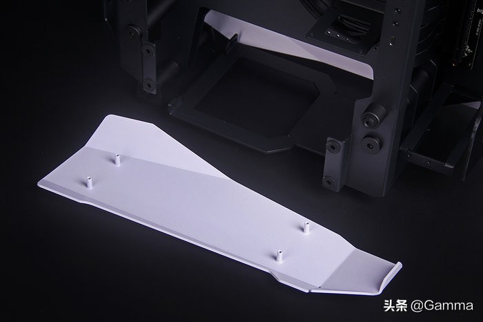 公认散热好的itx机箱,支持240水冷和RGB光控的itx机箱