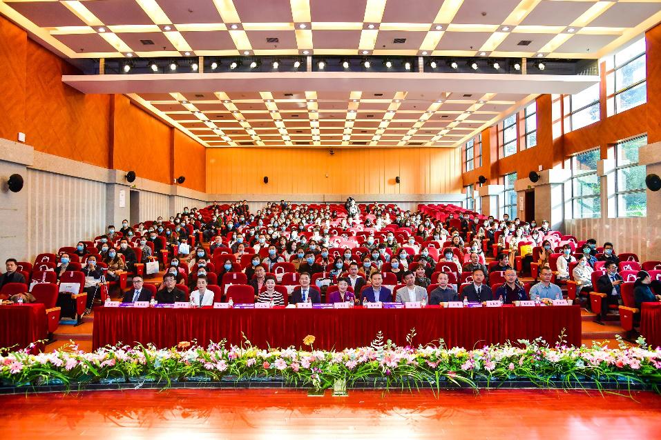 重医附属口腔医院怎样,重医口腔医院