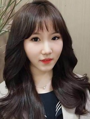 适合圆脸八字刘海扎的甜美发型,大圆脸女生在家修八字刘海