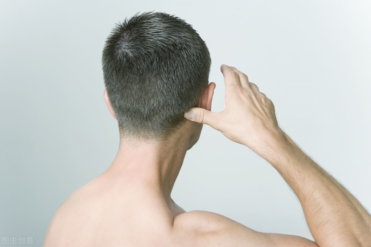 儿童睡前按摩助睡眠,睡前按摩涌泉穴帮助睡眠吗