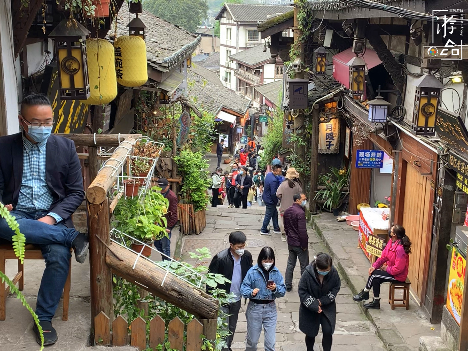 游品龙门阵：重庆平均工资出炉，铜梁站开建，来福士观景台开放