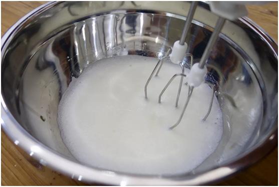 轻乳酪芝士蛋糕,8寸轻乳酪芝士蛋糕最佳配方免烤