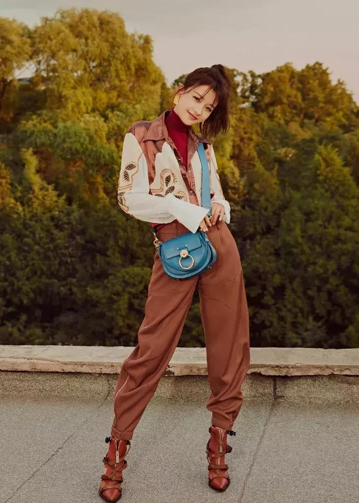 买包女生,买包的都是美女