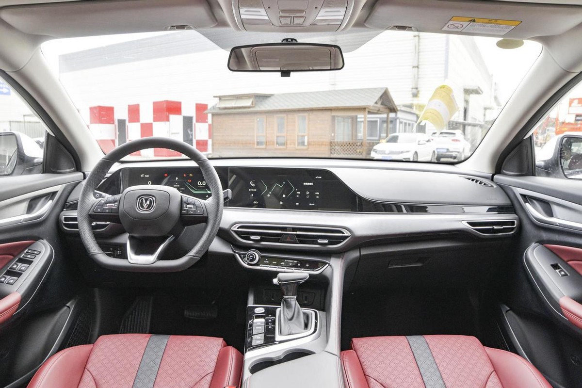 国产汽车买吉利好还是买宝骏好,长安吉利宝骏哪个车的质量好