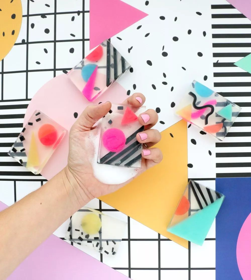 家里的肥皂头怎么重新利用,碎肥皂头怎么能融化做成一整块呢