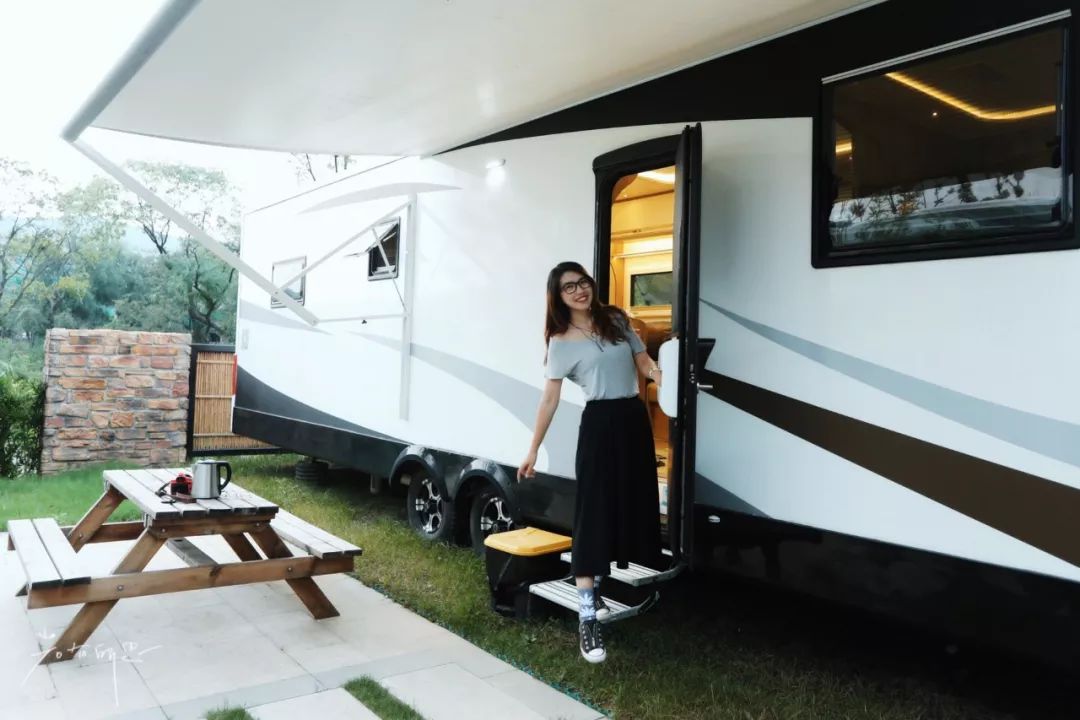 房车露营旅行推荐,自驾出游露营野炊房车营地