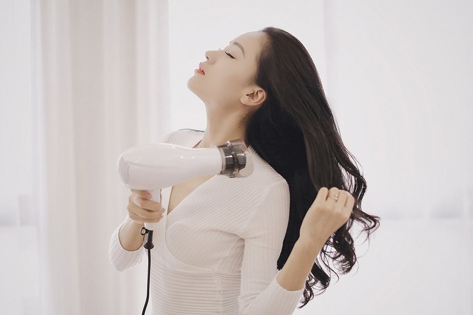 测评多功能负离子直发梳好不好用,智能直发梳好用吗