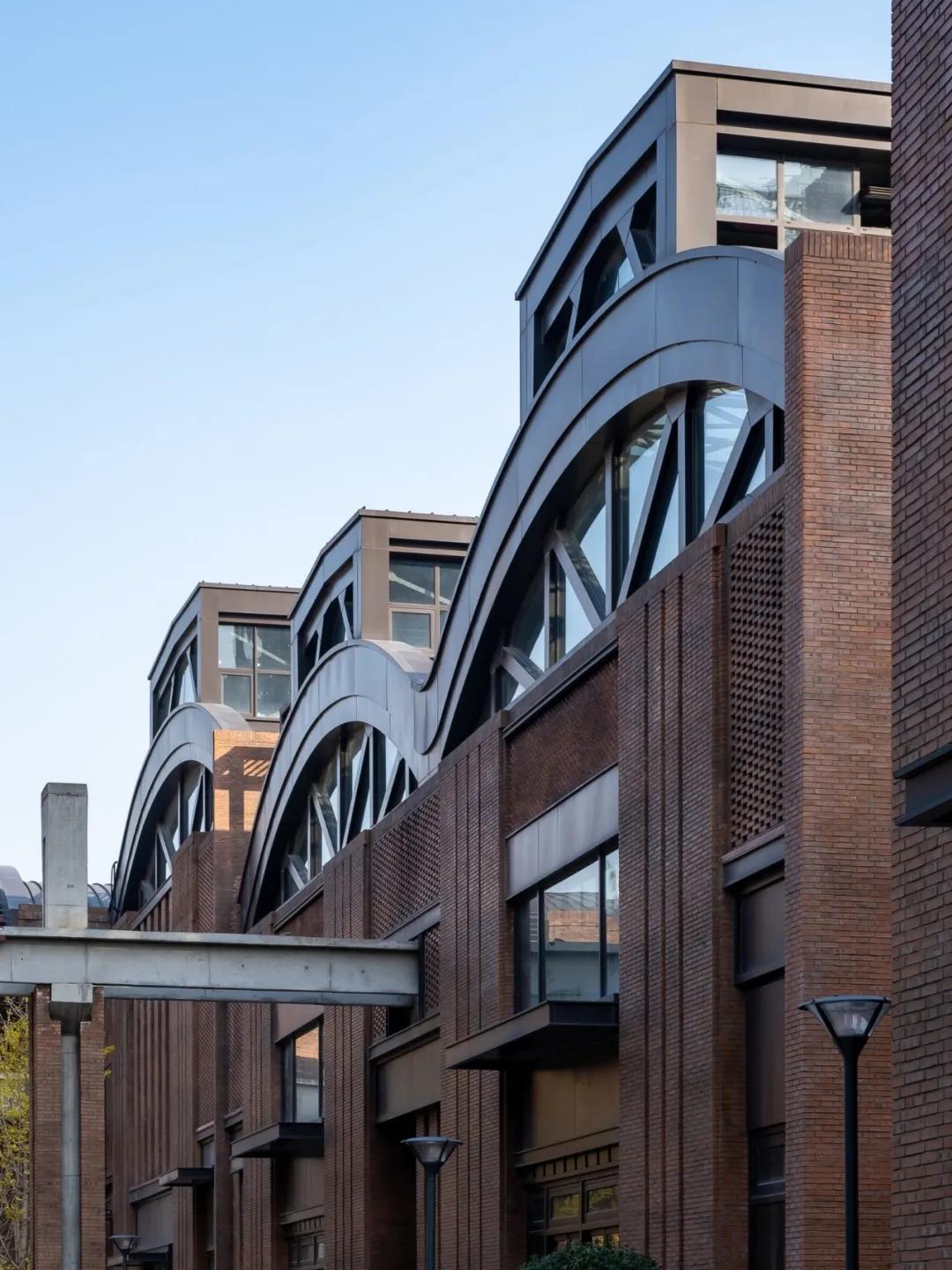 三重转换，天津天拖厂房改造/深圳华汇设计