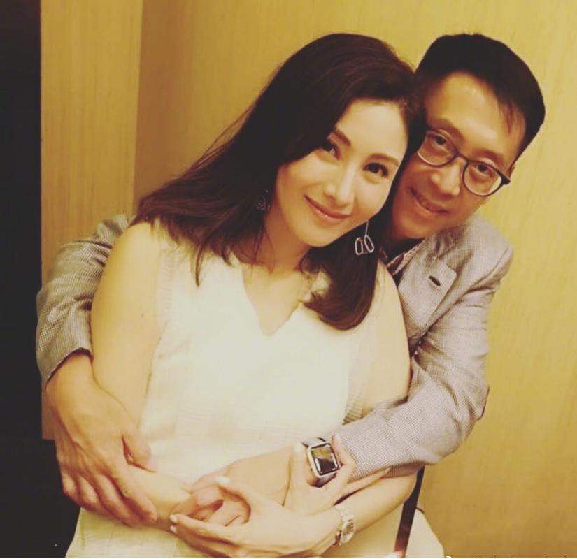 李嘉欣贵妇装扮太惊艳,李嘉欣蕾丝内搭