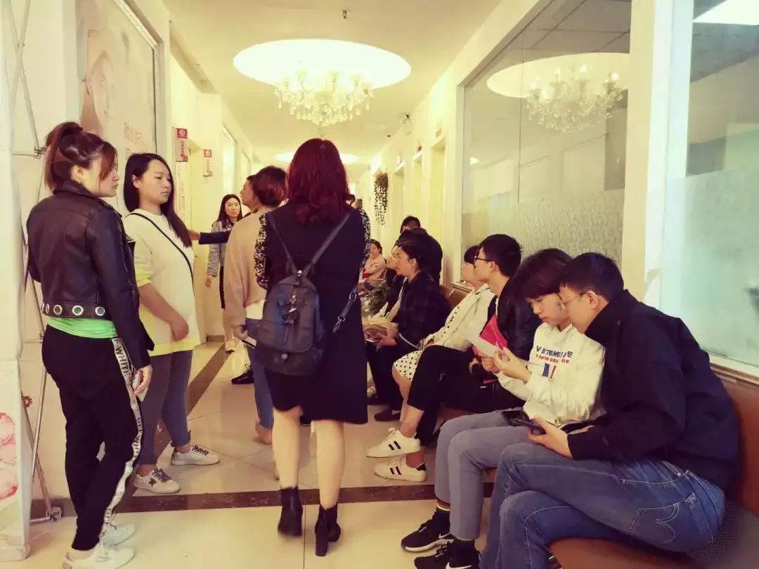 预产期将近，胎儿入盆后，宝妈会有什么感觉？