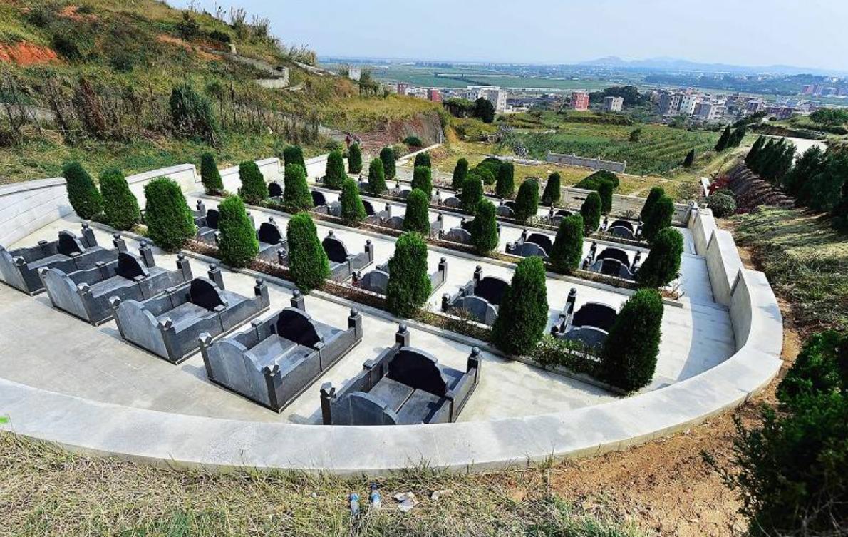 高温融化尸体会留下痕迹吗,高温下尸体会发生什么