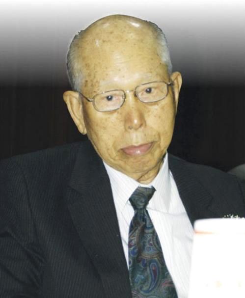 卖蜜饯起步创办正新轮胎，身价902亿葬拥挤公墓，90多岁还在上班