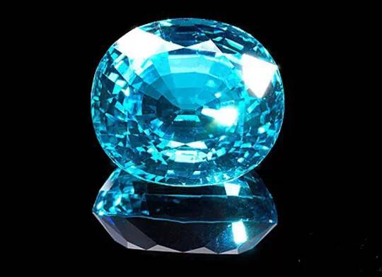 小假碧玺有什么危害,碧玺可用酒精辨真假不