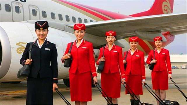 那些转行的空姐,大批空姐辞职转行卖理想