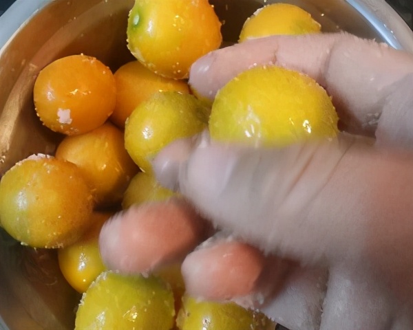 止咳冰糖金桔雪梨的做法,止咳金桔的做法大全