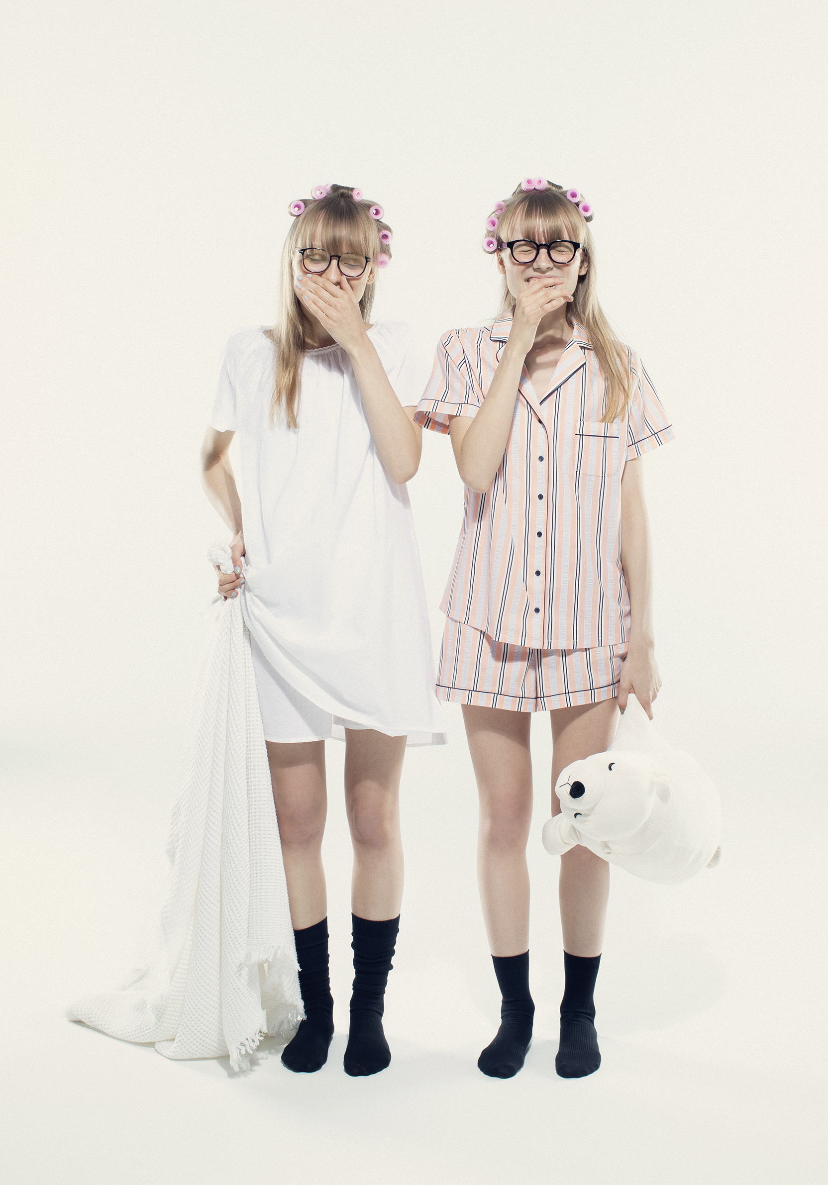 15到19阴雨天旅游穿衣搭配,双胞胎姐妹怎么穿好看