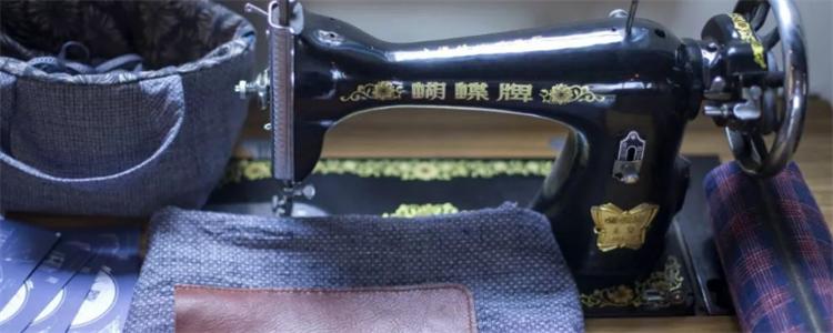 衣服破了怎么补无痕迹,衣服破了怎么补图案