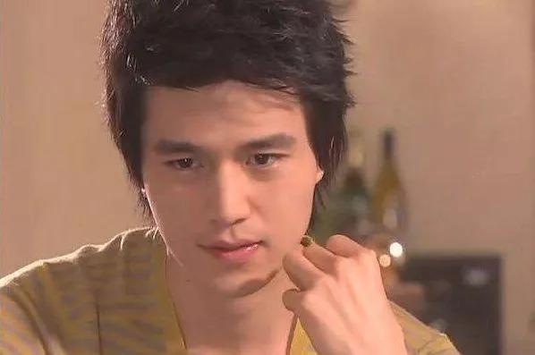 中韩帅哥pk,中韩男神合集