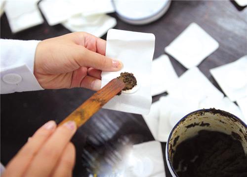 三伏贴如何治疗上热下寒,三伏贴治冬病的方法