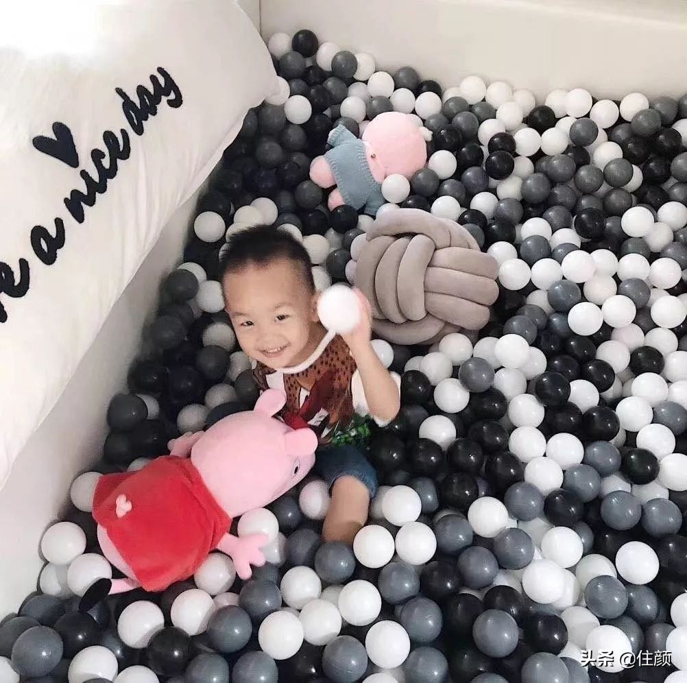 全屋贯穿10米滑梯，天台泡泡屋俯瞰CBD夜景，这个33楼的家够野