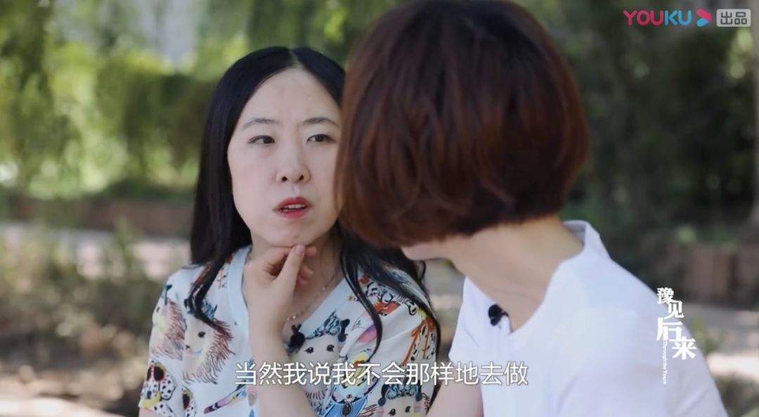 父亲跳海自杀后,那个狂追刘德华的姑娘,用12年忏悔