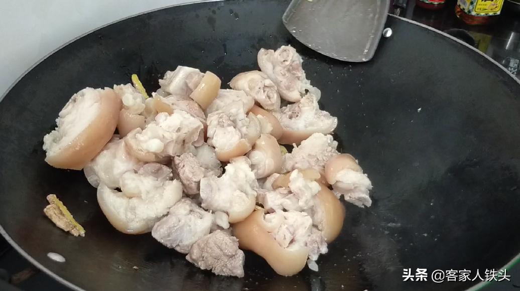 咸香猪脚姜醋蛋广东正宗做法,咸香猪脚的做法高压锅