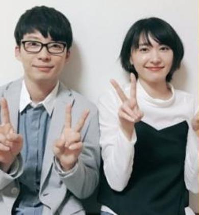 拍照时学会这8种姿势比剪刀手,拍照比剪刀手的一般是什么人