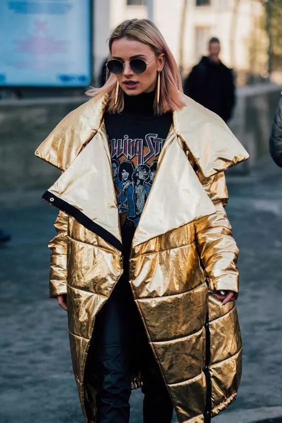 羽绒服太肥大太臃肿了怎么办,羽绒服穿肥点好还是瘦点好看