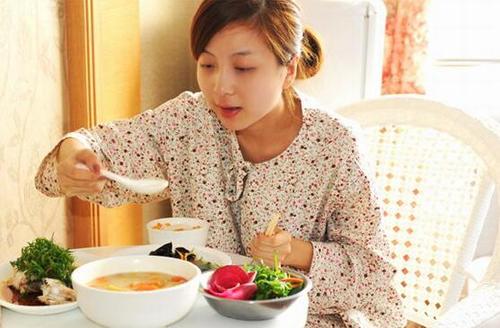 产后第一周健脾开胃汤,产后月子餐补气血吃什么最好最快